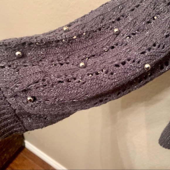 Sweater - Picture 2 of 4